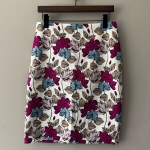 ANN TAYLOR PENCIL SKIRT MULTI COLOR FLORAL PRINT SIZE 4